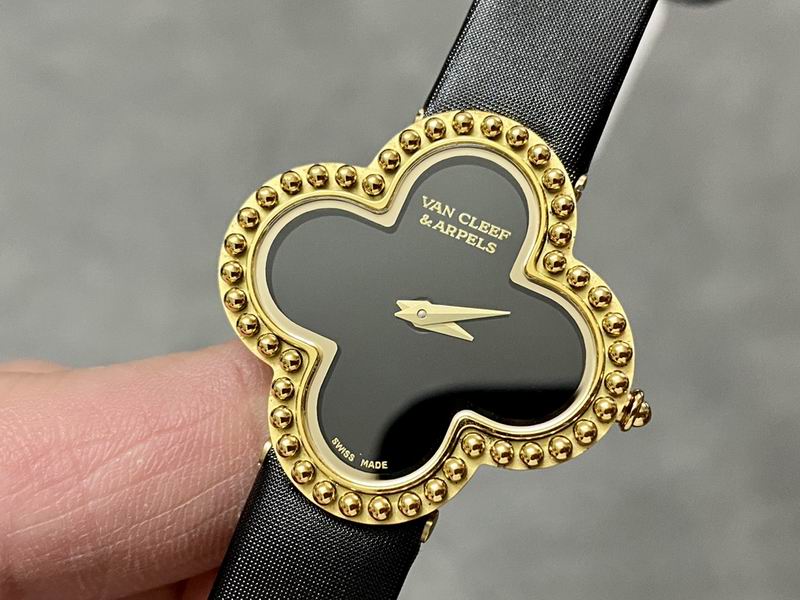 Van Cleef & Arpels 30mm 102410